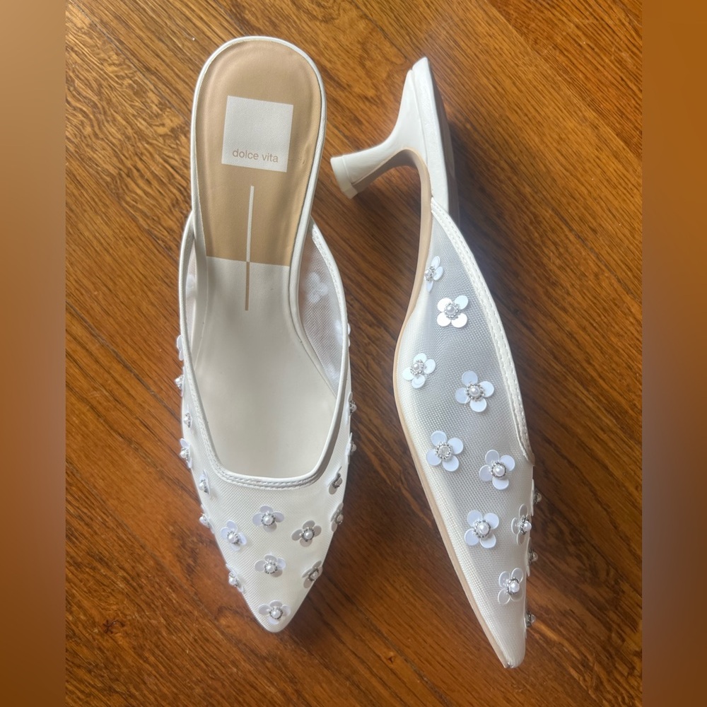 Dolce Vita Clara Pearl Heels True White Daisy Mesh - Picture 4 of 10
